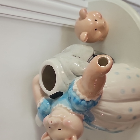 Vintage Applause Inc. Dancing Pig Couple 8" Teapot - Picture 6 of 6